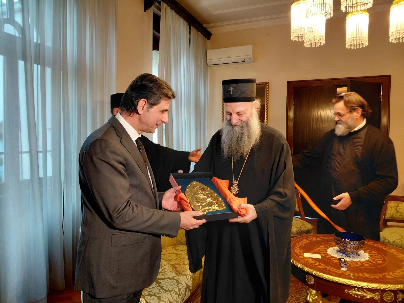 img-618b4b008f4c08f6c23cdb0276f16ee6-v.jpg?v=0