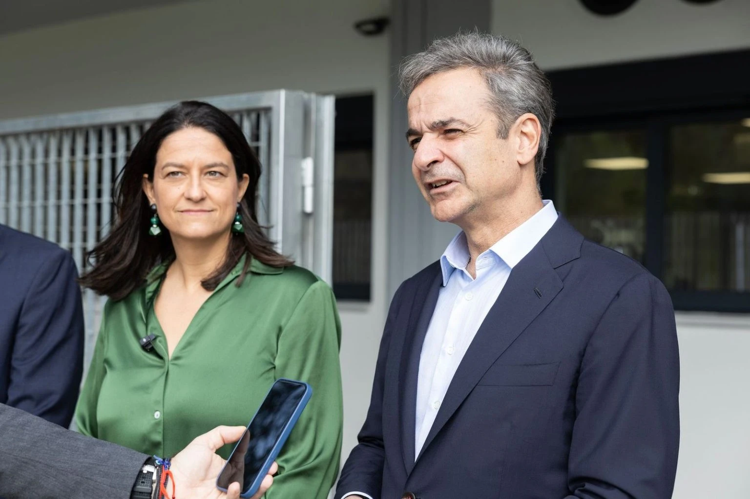 Με τον Κυριάκο Μητσοτάκη κατά την επίσκεψη στο νέο ΚΕΠΑ Πειραιά