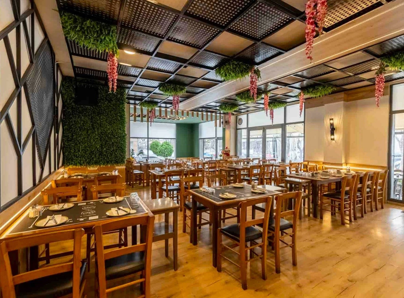 mavro-piperi-4.jpg?v=0