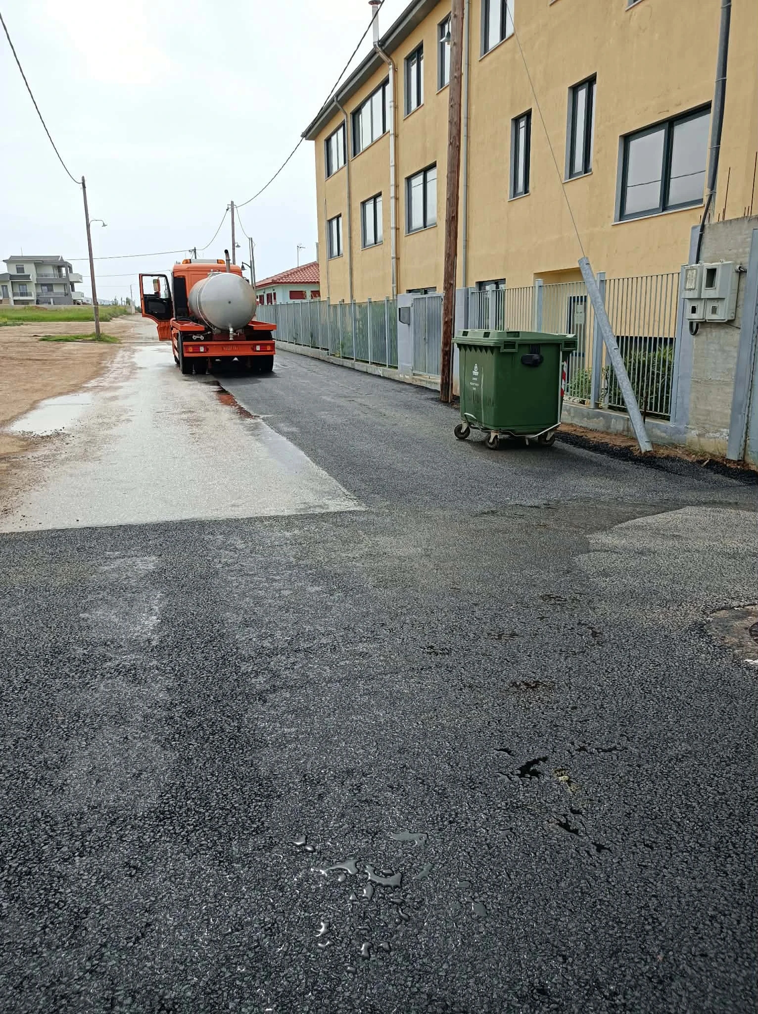 9d21f33a-cf2f-449b-8ca1-57c8f640cb4f.jpg?v=0