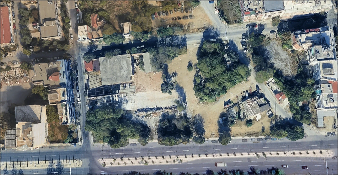 Παλαιότερη άποψη του οικοπέδου, πριν την κατεδάφιση κτιρίων - Google earth