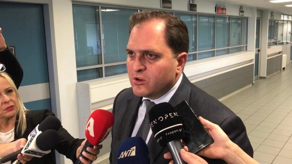 pitsilis-ampelokipoi.jpg pitsilis-ampelokipoi.jpg