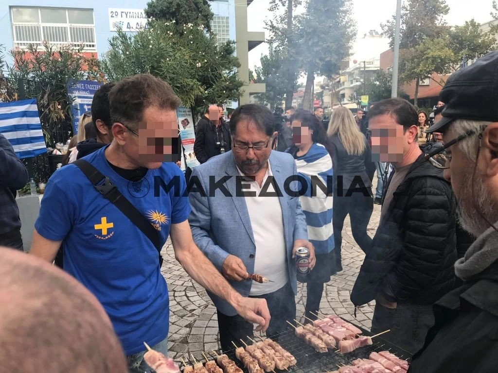 Στο μπάρμπεκιου συμμετείχε και ο γ.γ. του Συνδέσμου των Σύριων στην Ελλάδα