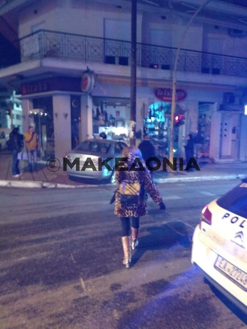 tzamaria-euosmos-atyxima3.jpg tzamaria-euosmos-atyxima3.jpg