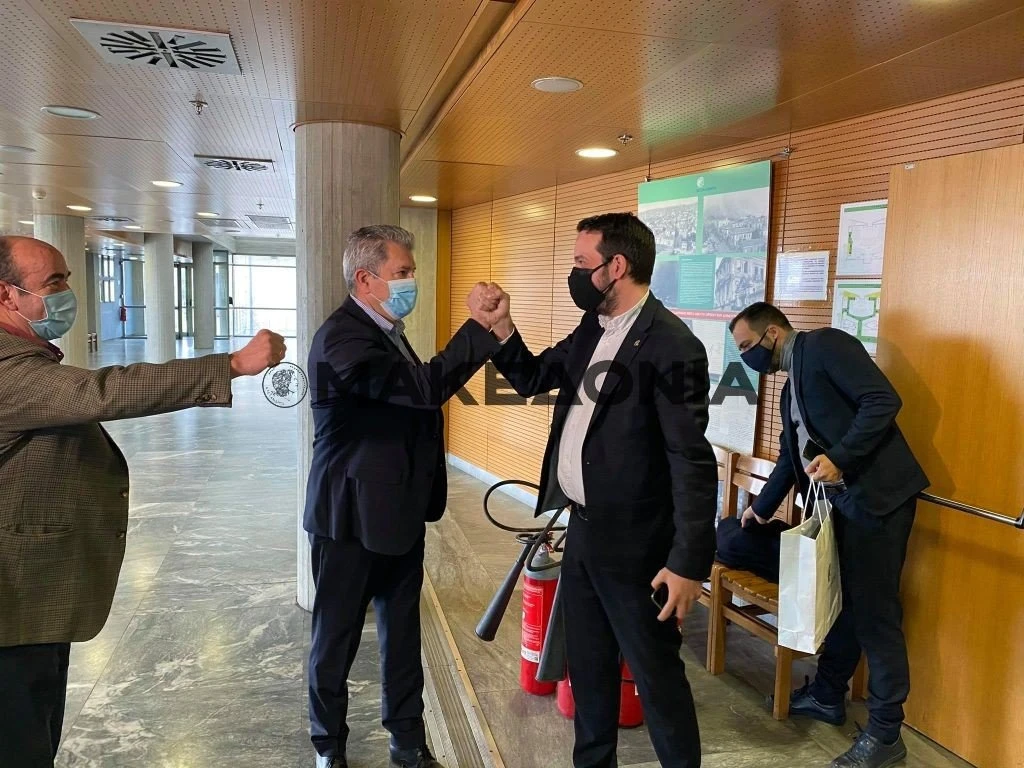 Τα πρώτα συγχαρητήρια στον Π. Λεκάκη μετά την εκλογή του