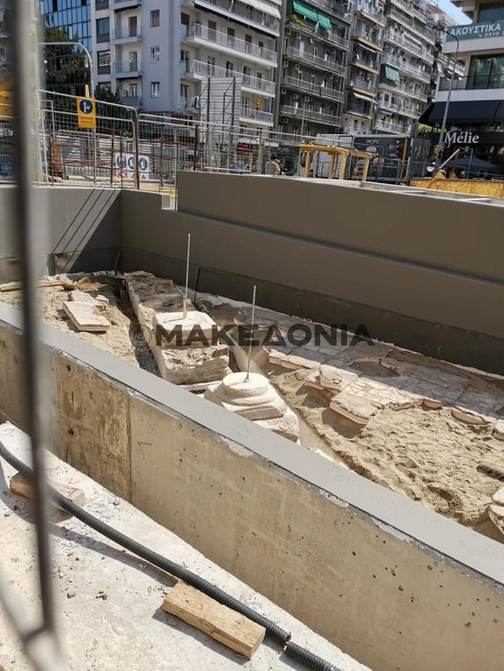 Η επανατοποθέτηση των αρχαίων στον σταθμό Αγ. Σοφία