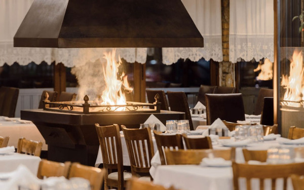 Στο εστιατόριο Διόνυσος στην Όρμα, μία ανάσα από τα Λουτρά της Αριδαίας