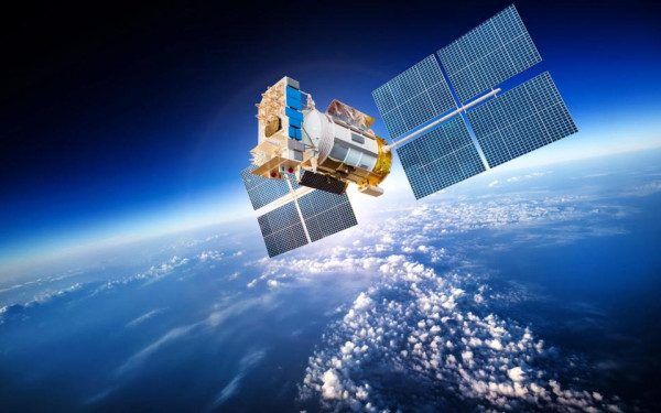 Financial Times: Το Ιράν χρησιμοποίησε κινεζικό δορυφόρο για να πλήξει βάσεις των ΗΠΑ στη Μέση Ανατολή