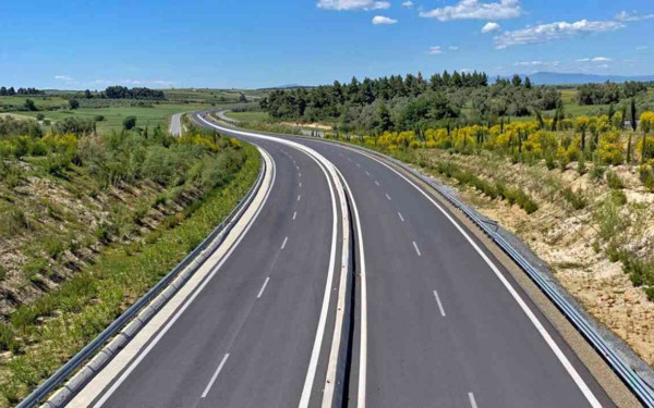 Στην τελευταία... στροφή οι οδικοί άξονες Θεσσαλονίκη-Έδεσσα και Δράμα - Αμφίπολη - Ανάδοχος το 2026 για τα projects των 1,3 δισ.