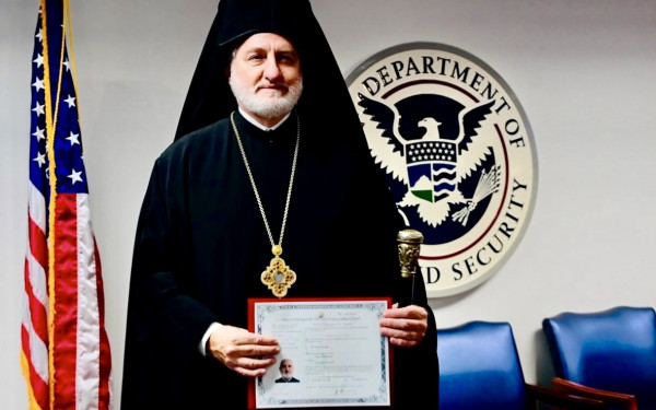 Την αμερικανική υπηκοότητα έλαβε ο Αρχιεπίσκοπος Αμερικής Ελπιδοφόρος