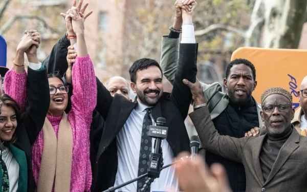 ΗΠΑ: Ο Ζόχραν Μαμντάνι ορκίζεται δήμαρχος Νέας Υόρκης την Πρωτοχρονιά σε δύο διαφορετικές τελετές