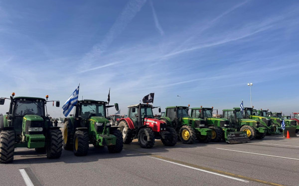 Κανονικά διεξάγεται η κυκλοφορία στην Ε.Ο. Θεσσαλονίκης-Αθηνών - Η εικόνα των αγροτικών κινητοποιήσεων στην Β. Ελλάδα