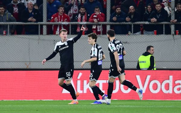 Κύπελλο: Θρύλος ο ΠΑΟΚ, απέκλεισε τον Ολυμπιακό στον Πειραιά και πάει φουλ για τίτλο