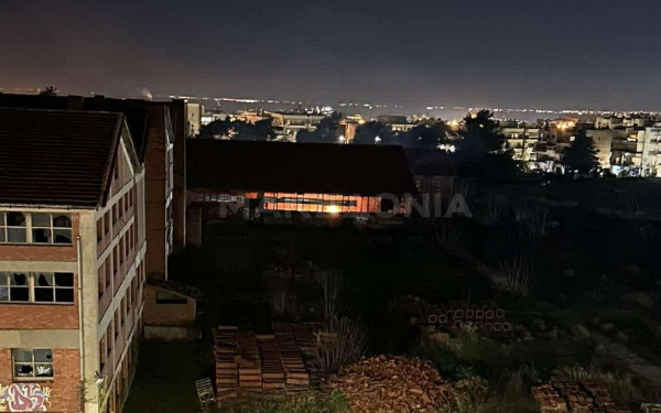 Θεσσαλονίκη: Έσβησε η φωτιά στα κεραμοποιεία Αλλατίνη στην Πυλαία