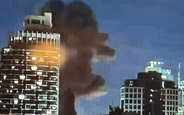 Το Ιράν υπόσχεται να συνεχίσει «εντατικά» τα πλήγματα - Εκρήξεις σε Κατάρ, Μπαχρέιν και χώρες του Κόλπου