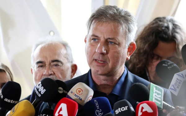 Συγκλονίζει ο πατέρας του Γεράσιμου στη δίκη των Τεμπών: «Δε μιλά κανείς για τα παιδιά που δίνουν τεράστια μάχη σε χειρουργεία και ψυχιατρεία» (βίντεο)