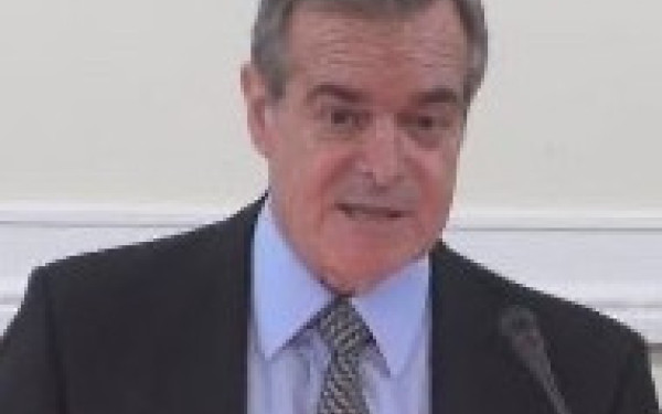 Βασίλης Τακάς στη «ΜτΚ»: Νέος προορισμός της οικονομίας η ανθεκτική ανταγωνιστικότητα