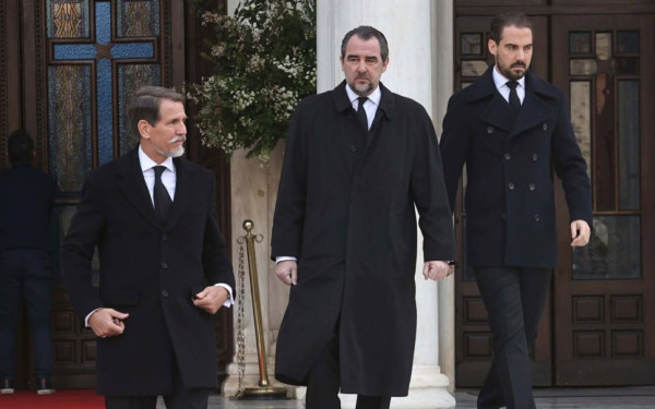 ΣτΕ: Και επισήμως «Ντε Γκρες» τα μέλη της τέως βασιλικής οικογένειας