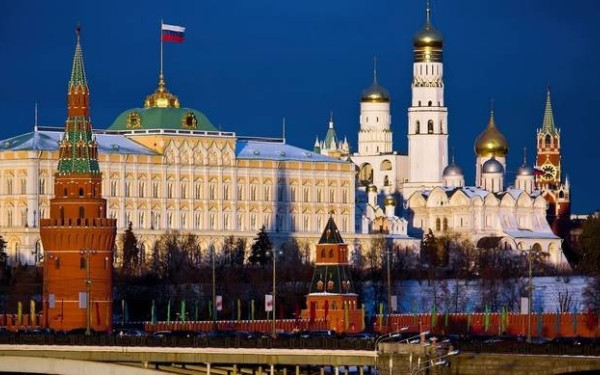 Ρωσία: Ο Τραμπ έχει δίκιο που υποστηρίζει ότι ο Ζελένσκι καθυστερεί μια συμφωνία ειρήνης στην Ουκρανία