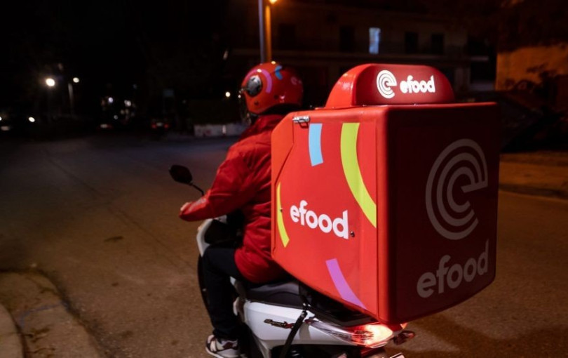 Κοινοβουλευτική ερώτηση από την Κ. Μάλαμα: Γιατί δεν απαγορεύτηκε η διανομή φαγητού τις ώρες του ακραίου αέρα στην Θεσσαλονίκη;