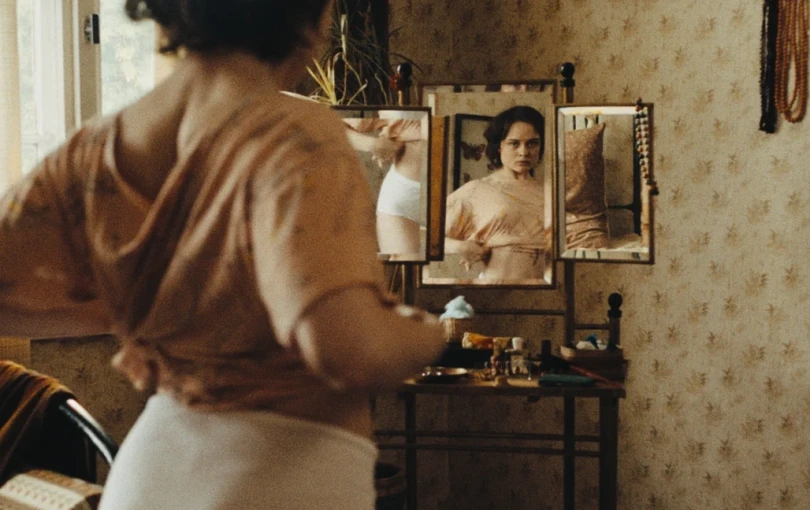 Σινεμά - Ο Αλέξης Δερμεντζόγλου επιλέγει: Ο εκκωφαντικός και βραβευμένος «Ήχος της πτώσης»