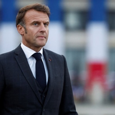 Μακρόν: Το τέλος δεν θα είναι η παράδοση της Ουκρανίας