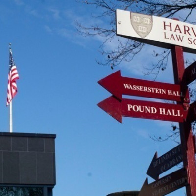 ΗΠΑ: Η αμερικανική κυβέρνηση μηνύει το Χάρβαρντ για τη μεταχείριση των Εβραίων και Ισραηλινών φοιτητών