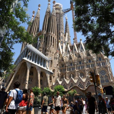 Ισπανία: Η Βαρκελώνη διπλασιάζει τον τουριστικό φόρο για να χρηματοδοτήσει τη στέγαση