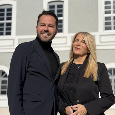 Η Χαρά... άλλαξε στρατόπεδο