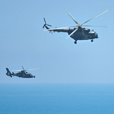 Κρίση στην Ταϊβάν: Η Κίνα ξεκίνησε «μεγάλα» στρατιωτικά γυμνάσια με πραγματικά πυρά