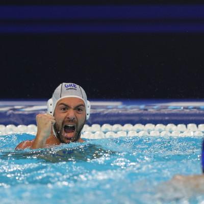 Ευρωπαϊκό πρωτάθλημα πόλο: Η Εθνική ανδρών άντεξε με παίκτη λιγότερο, νίκησε την Κροατία και φουλάρει για τα ημιτελικά (βίντεο)