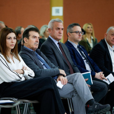 «Μέτωπο» Παιδείας και Προστασίας του Πολίτη κατά της σχολικής βίας - «Να μη φοβάστε, είμαστε δίπλα σας» το μήνυμα προς τους εκπαιδευτικούς