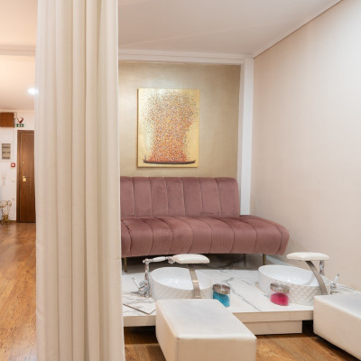 Sweet Zen Nails & Spa: Η τέχνη της ομορφιάς και της χαλάρωσης στην Καλαμαριά