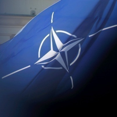 Το ΝΑΤΟ αποφάσισε να αποσύρει την αποστολή του από το Ιράκ, εν μέσω πολέμου στη Μέση Ανατολή