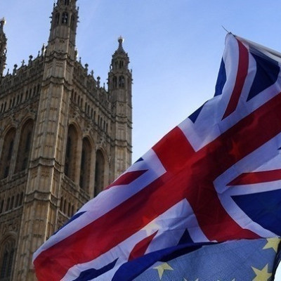 Λονδίνο: Πράσινο φως στις ΗΠΑ για πλήγματα κατά του Ιράν από βρετανικές βάσεις