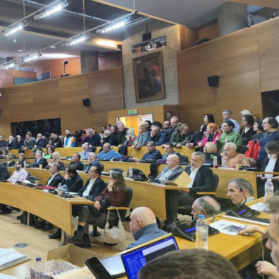 Δημοψήφισμα ΔΕΘ: Ένταση στο δημοτικό συμβούλιο μεταξύ του Μιχάλη Τρεμόπουλου και συμβούλους