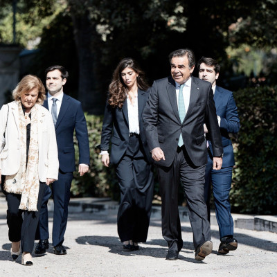 Με χαμόγελα και οικογενειακά...