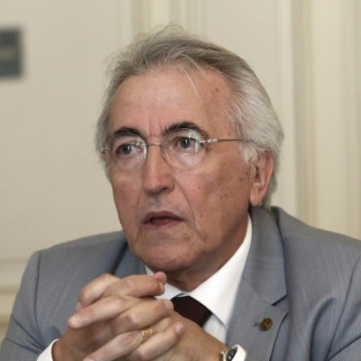 Πώς εμπλέκεται ο πρόεδρος της ΓΣΕΕ στην υπόθεση υπεξαίρεσης -  Δεσμεύσεις λογαριασμών έως 2.096.344 ευρώ σε έξι άτομα