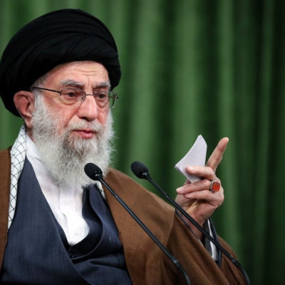 Ιράν: Ο Αλί Χαμενεϊ χαρακτήρισε τον Τραμπ εγκληματία