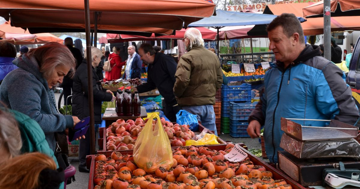 Το 95% των πολιτών αγοράζει τρόφιμα κάθε κατηγορίας από τις λαϊκές αγορές