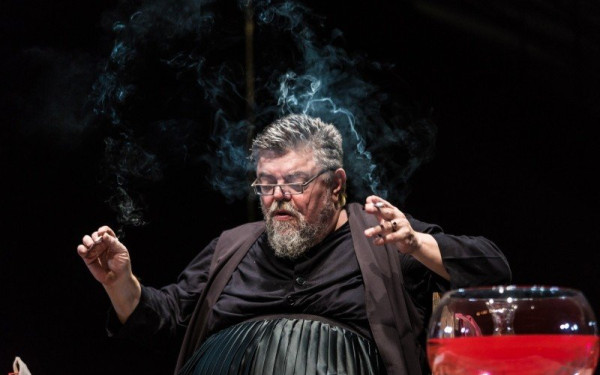 Θεσσαλονίκη: Ο Σταμάτης Κραουνάκης στο Θέατρο Δάσους