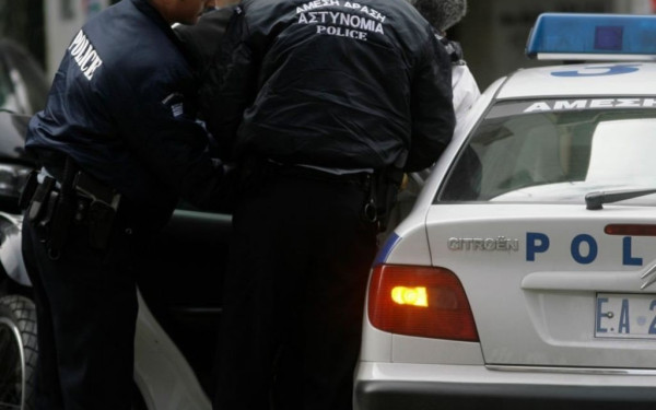 Συνελήφθη 40χρονος που είχε αποπειραθεί να βιάσει γυναίκα στο σπίτι της