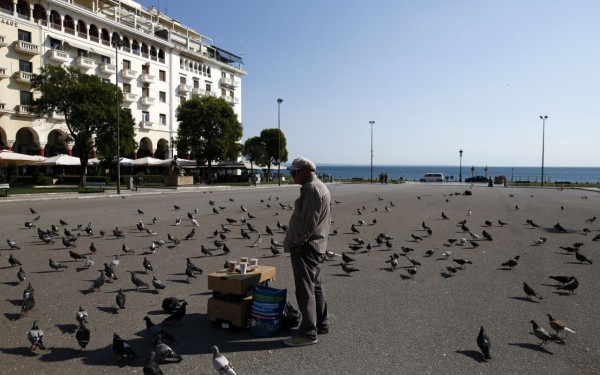 Θεσσαλονίκη: Κατά της απαγόρευσης τραπεζοκαθισμάτων στην Αριστοτέλους έμποροι και επαγγελματίες
