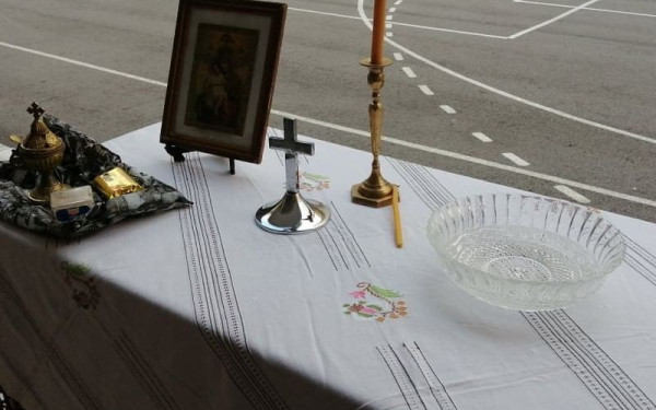 Ο Δήμος Καλαμαριάς καταγγέλλει την απόπειρα εμπλοκής τραπεζών σε αγιασμούς σχολείων