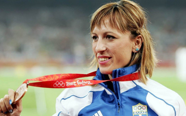 Σοκαριστικό τροχαίο για την Ολυμπιονίκη Πηγή Δεβετζή (βίντεο)