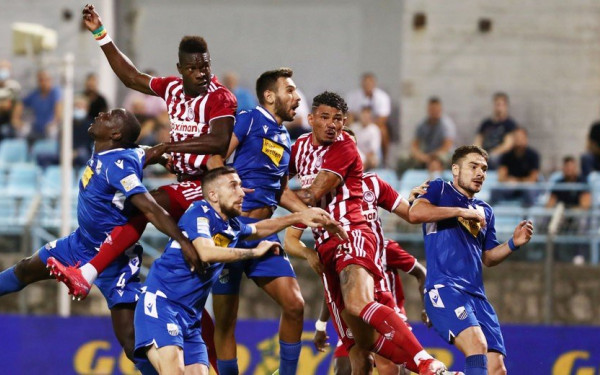 Super League: Πέρασε από τη Λαμία ο Ολυμπιακός (βίντεο)