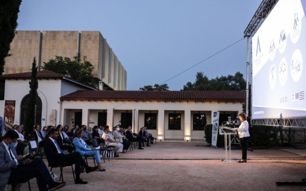 Κ. Σακελλαροπούλου: Ανάγκη η συνεχής στήριξη των πασχόντων με Αλτσχάιμερ