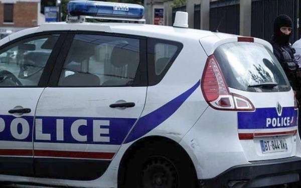 Επίθεση με μαχαίρι στο κέντρο του Παρισιού - Ένας νεκρός και ένας τραυματίας