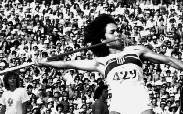 Όταν η Σοφία Σακοράφα διέλυσε το παγκόσμιο ρεκόρ στον ακοντισμό (βίντεο)