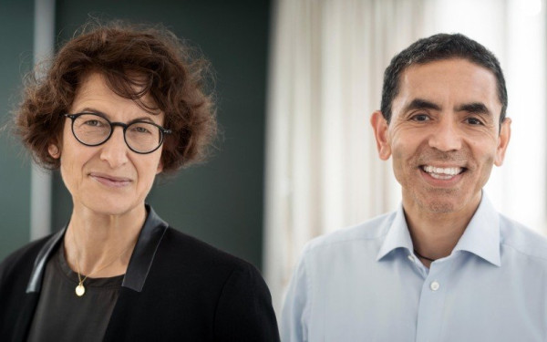 Βραβείο «Αυτοκράτειρα Θεοφανώ»: Απονέμεται σήμερα στο ζευγάρι επιστημόνων που ανέπτυξε το πρώτο εμβόλιο ενάντια στον κορονοϊό